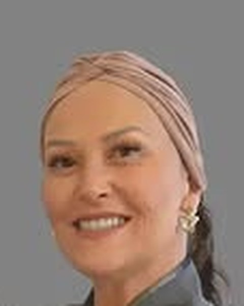 Dra. Maristela Coelho, implantodontista da Chroma Odontologia.